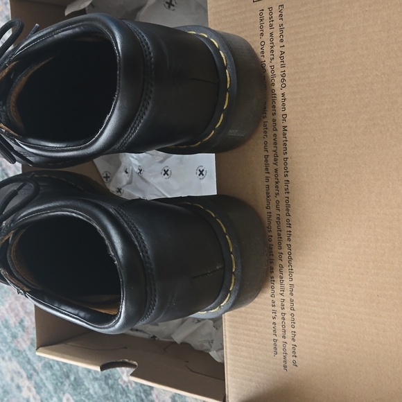 Dr. Martens 1461 main image 7